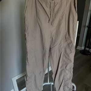 H&M Women's Cargo Pants in Taupe